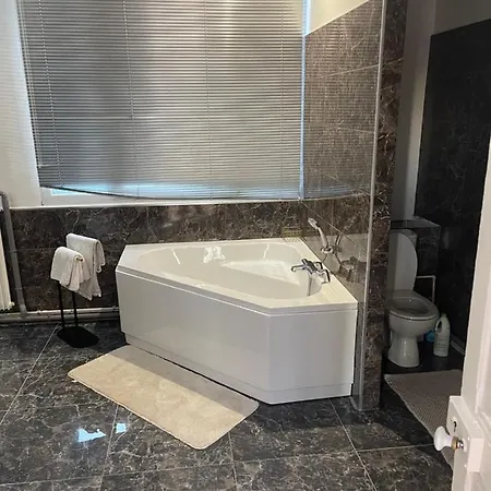 Apartment Golden - Jacuzzi Sauna *