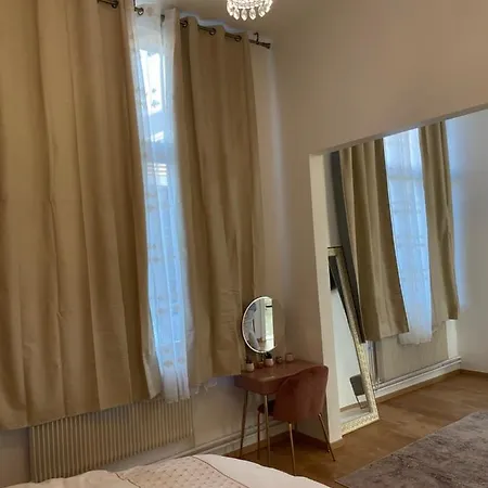Apartment Golden - Jacuzzi Sauna *